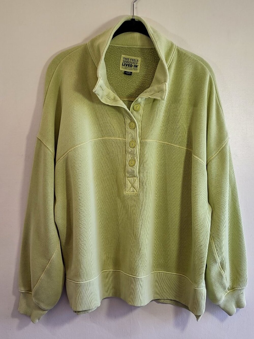 American Eagle Feels Seriously Lived In Size Small Half Button Henley Sweatshirt